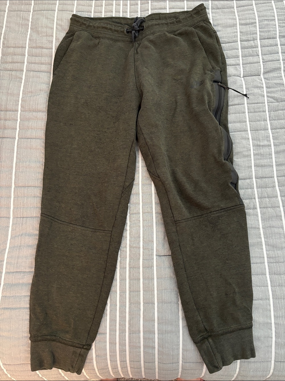 Nike Olive Green Jogger Sweatpants - Casual Athletic Fit
